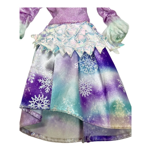 Ever After High Epic Crystal Winter Doll Replacement Dress - Picture 3 of 5